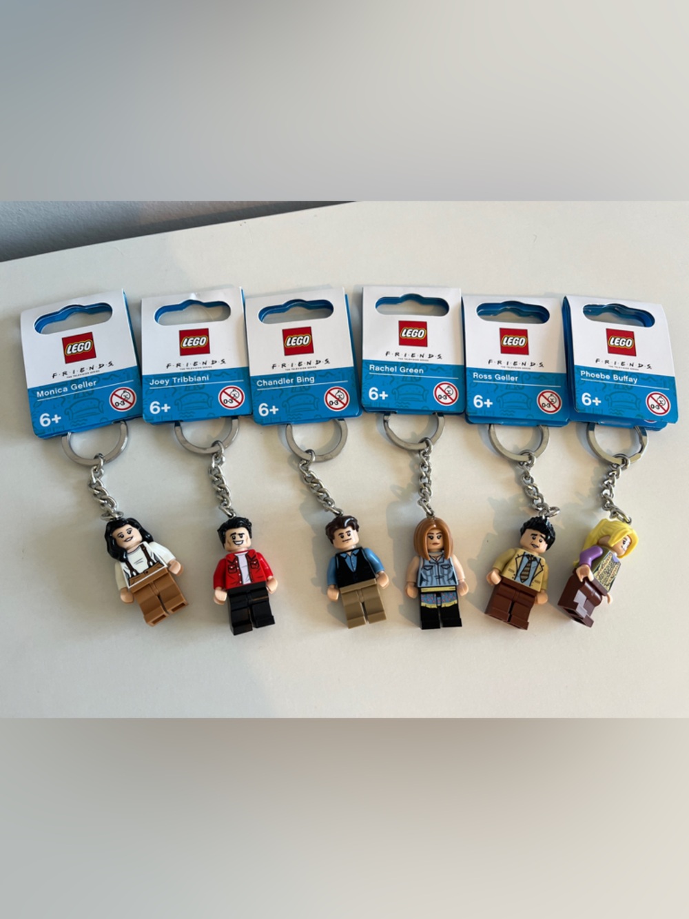FRIENDS Lego Mini-Figure Keychain Set